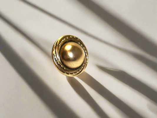 Anillo dorado envejecido ajustable para mujer