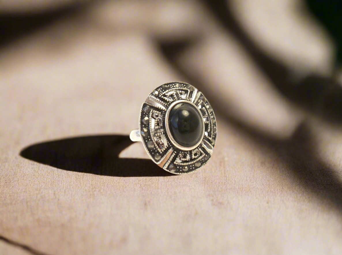 anillo bola negra vintage