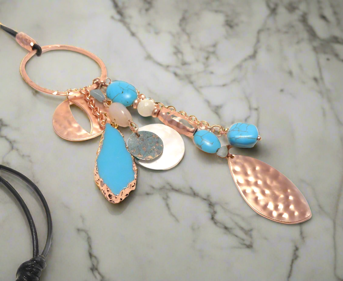 collar turquesa