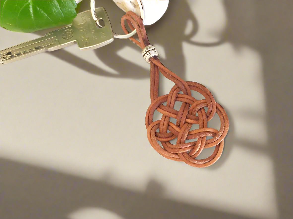llavero cuero nudo amor