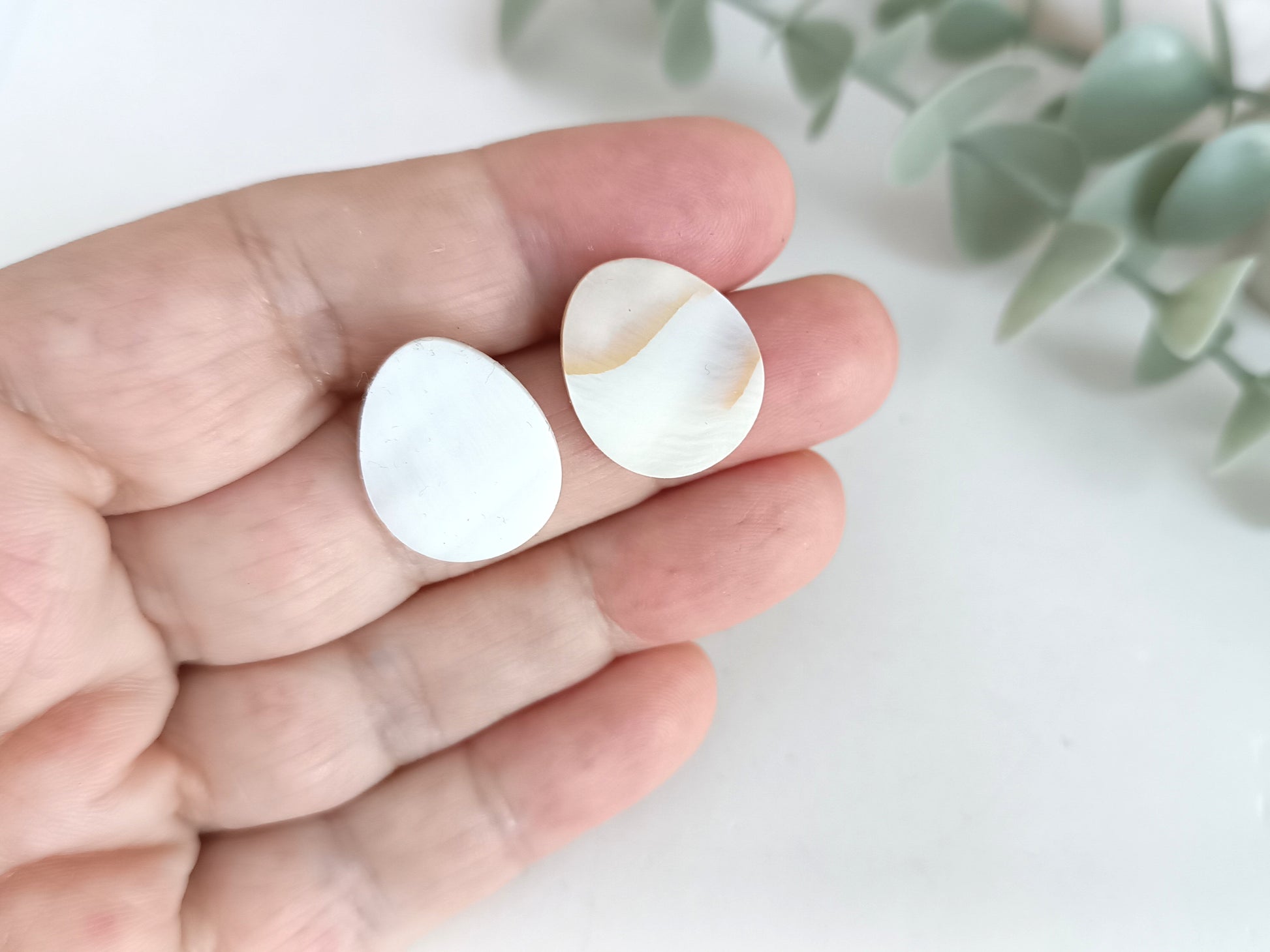 pendientes botón de nácar