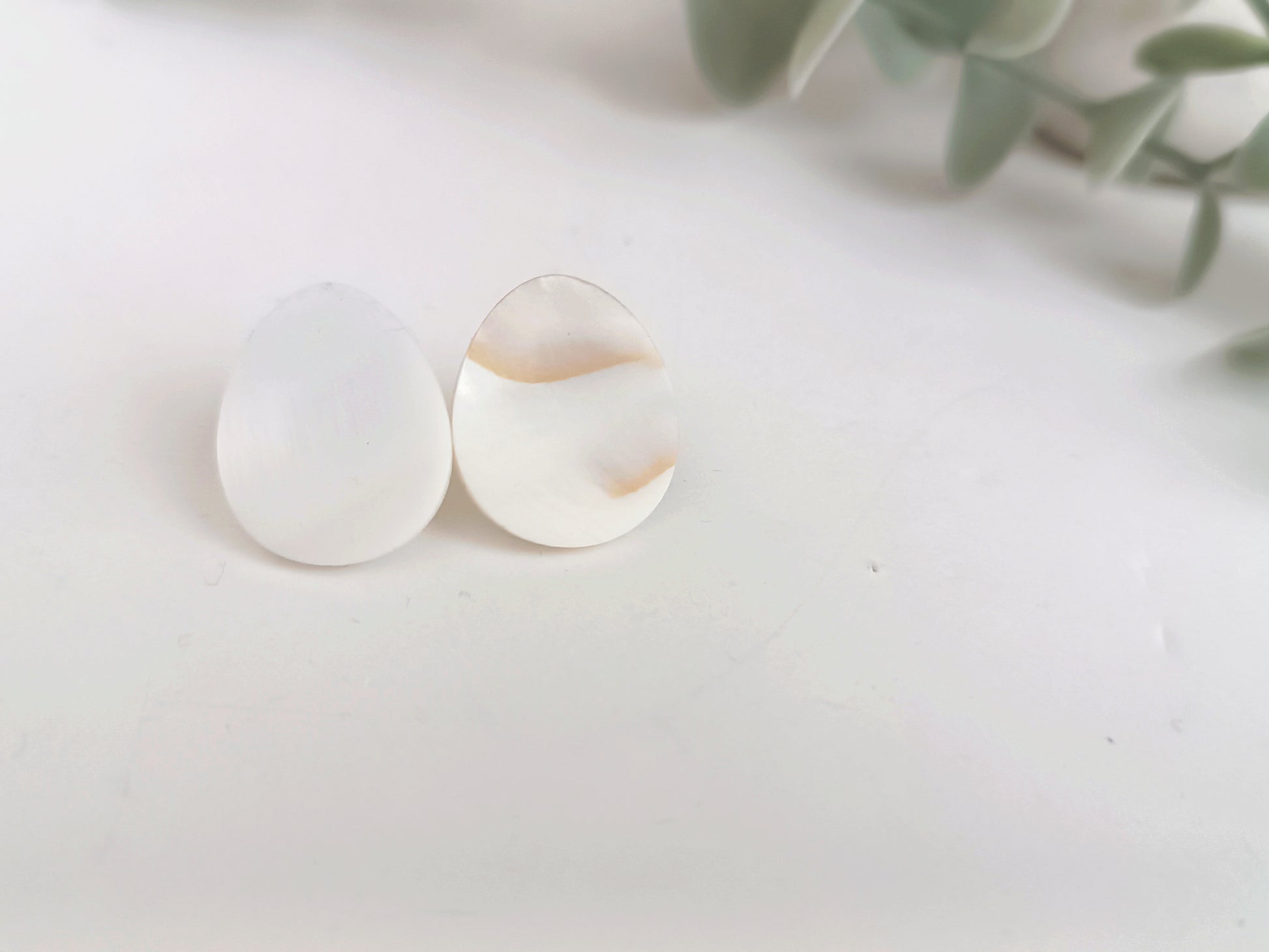 pendientes botón de nácar