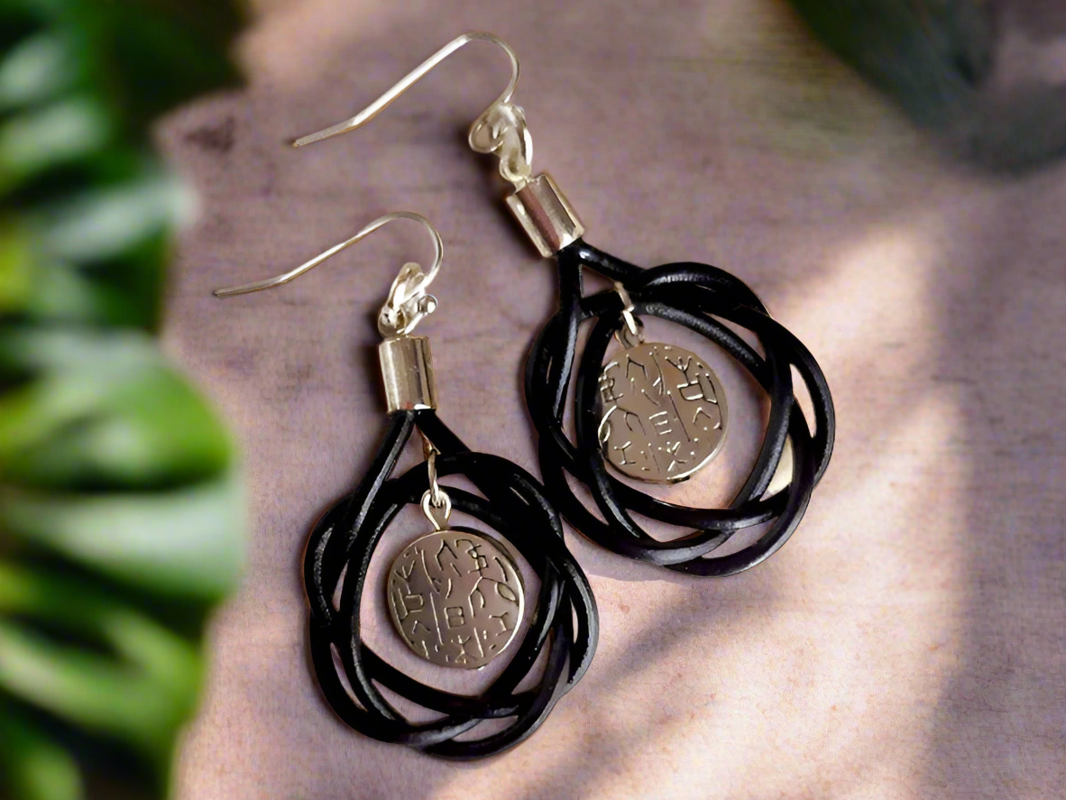 pendientes cuero y acero