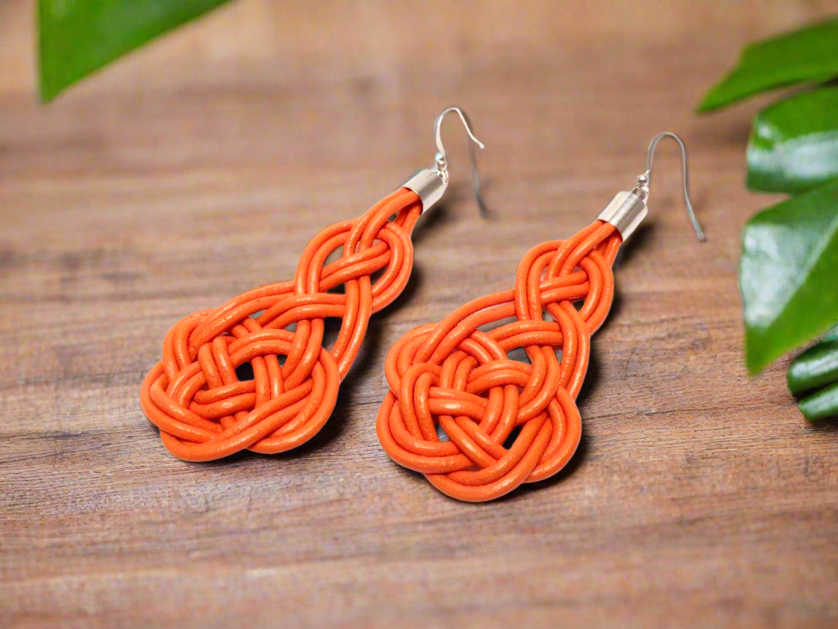 pendientes nudos naranjas