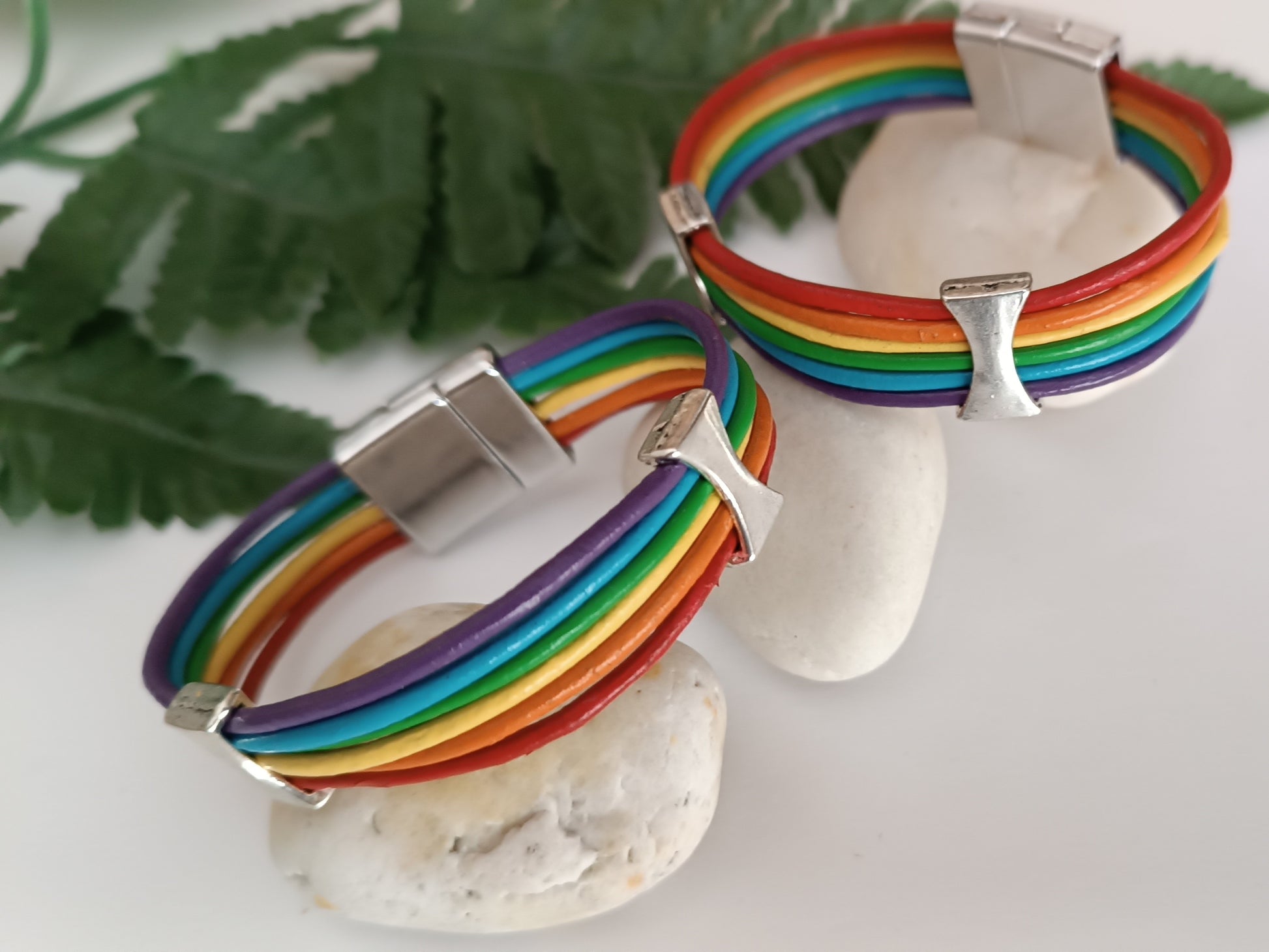 pulsera cuero arco iris