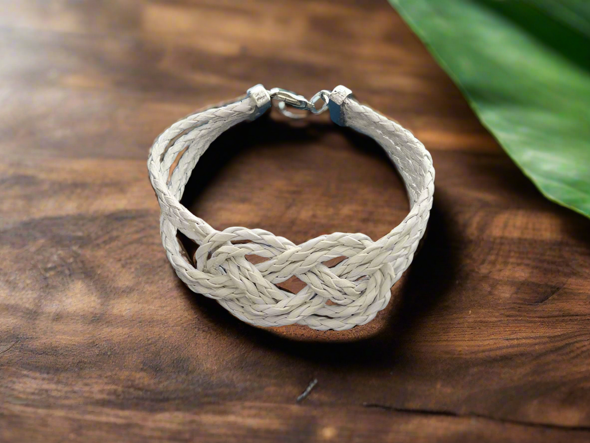 pulsera cuero blanca