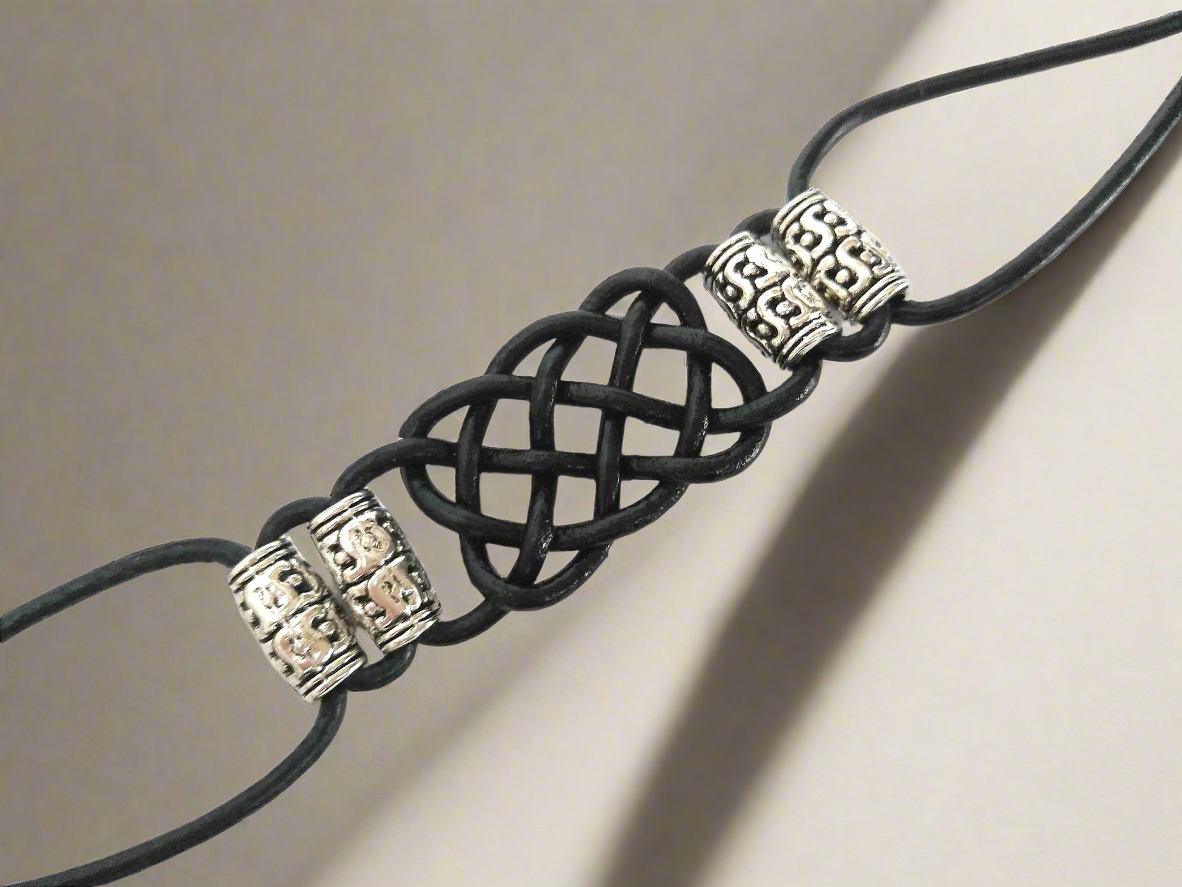 pulsera cuero trenado