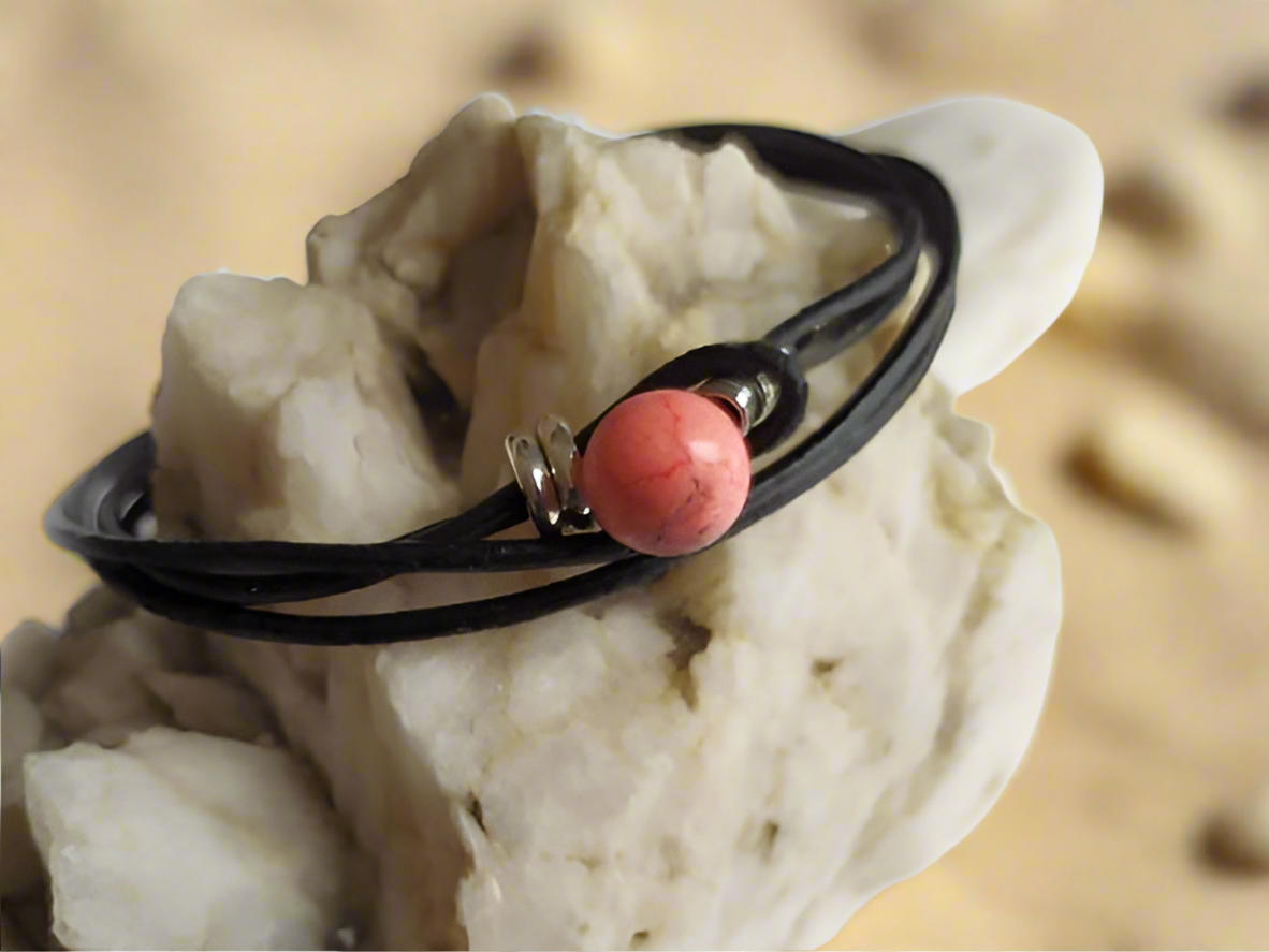 pulsera cuero y coral
