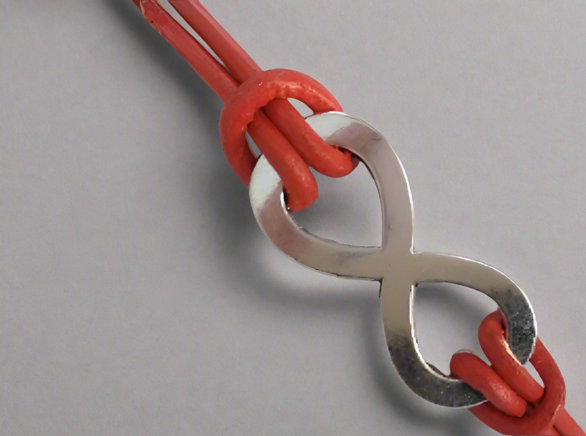 pulsera cuero con infinito