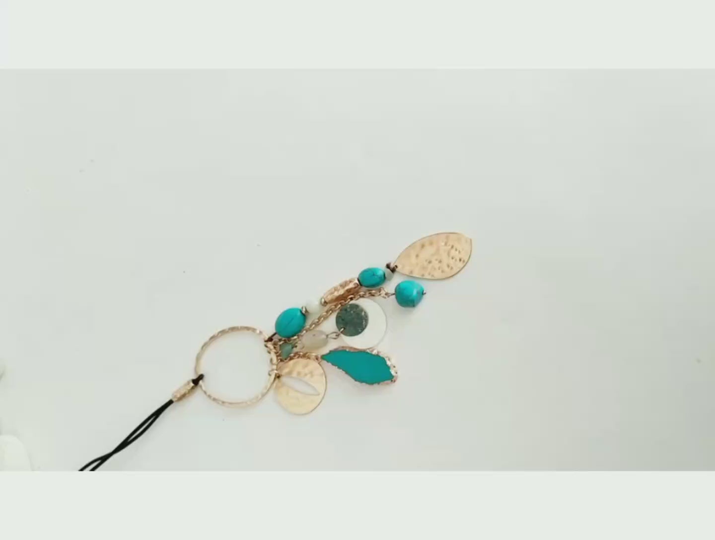 Collar largo turquesa. Raquel JIMENEZ RTESANÍA