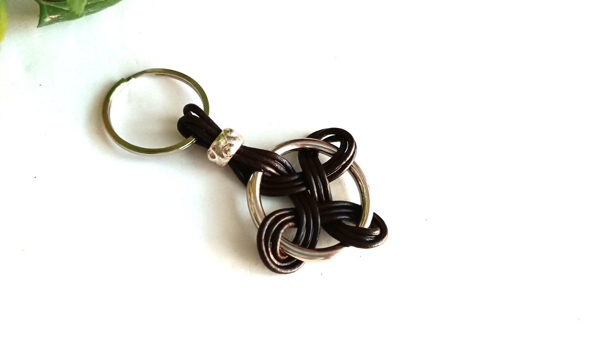 llavero nudo  de las brujas