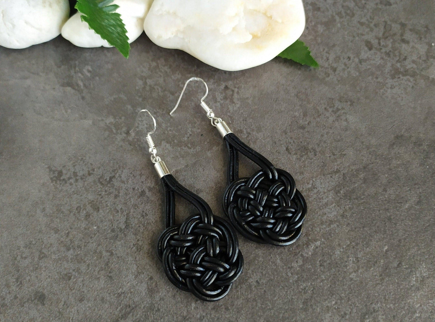 Pendientes  celtas del amor eterno