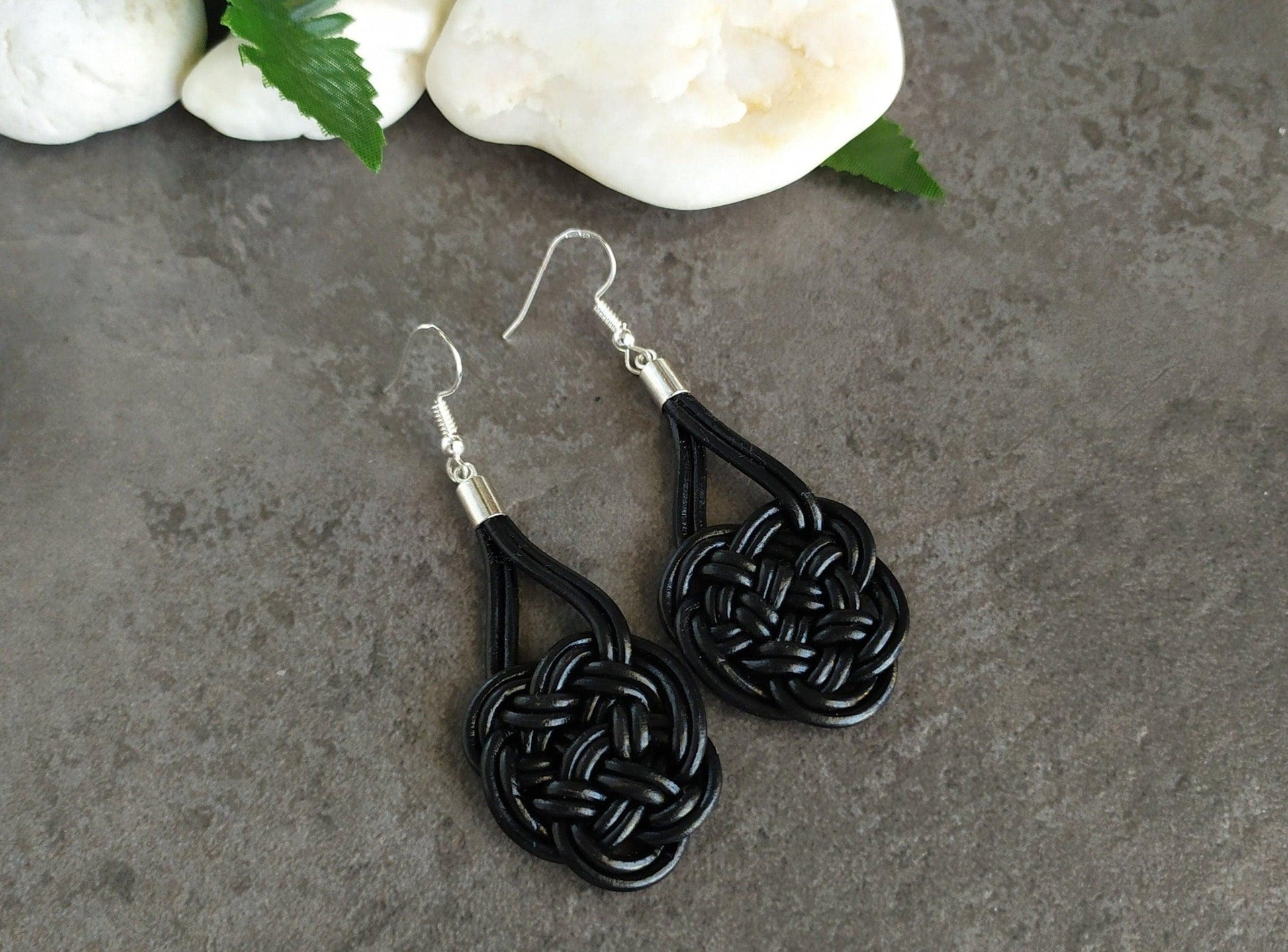 Pendientes  celtas del amor eterno