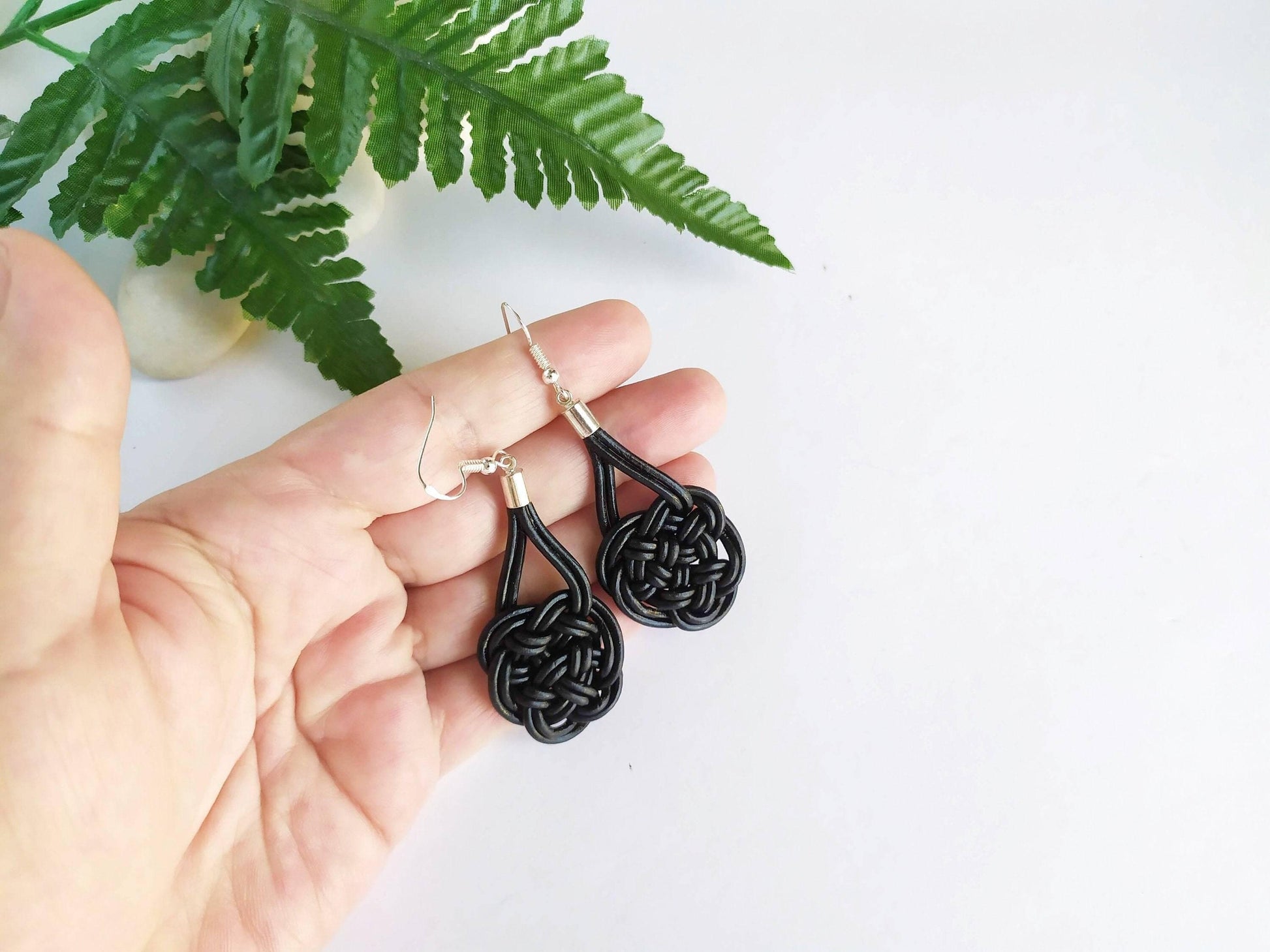 Pendientes con símbolo celta del amor eterno