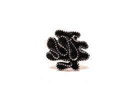 anillo plata y negro flor rizada