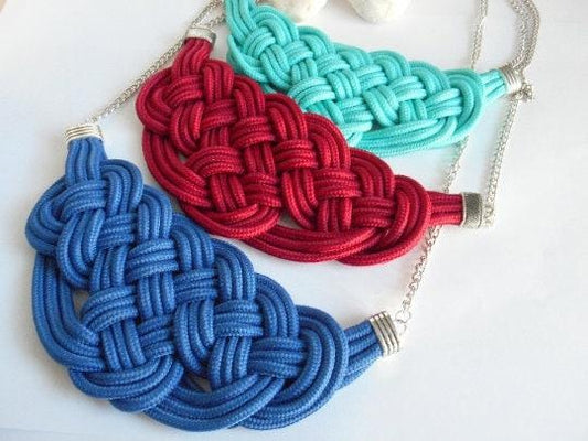 Collar babero con nudo marinero mujer en varios colores