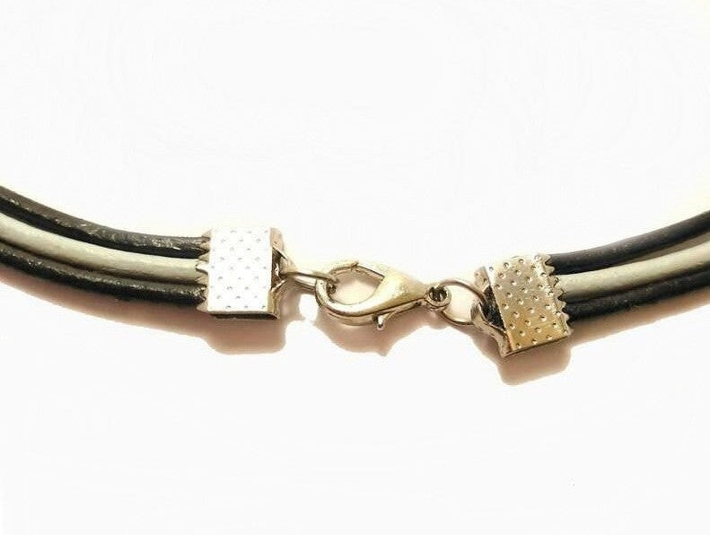 Collar de nudos celtas, detalle del cierre