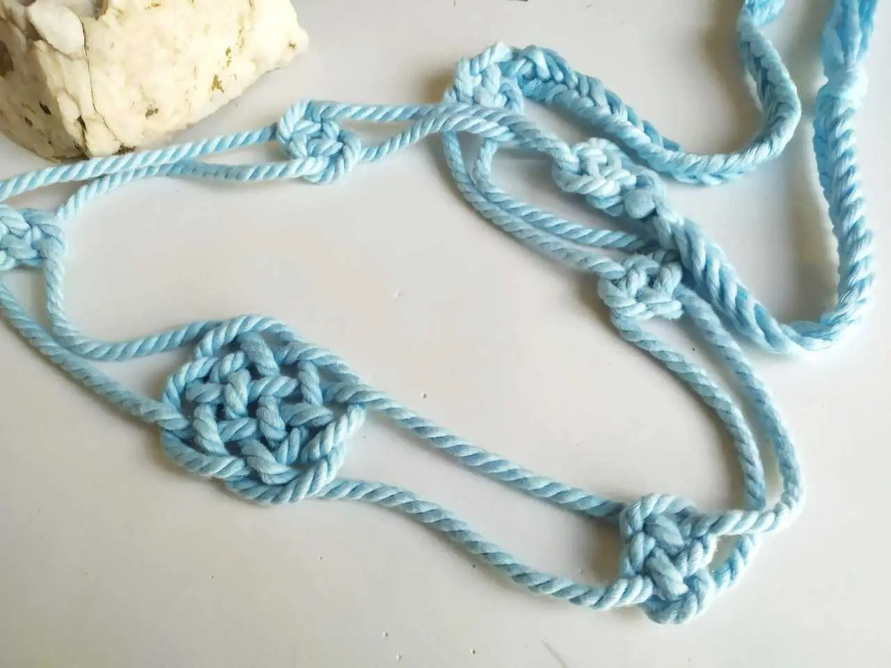 handfasting cord. Cordón rito unión de manos para bodas . Raquel Jiménez Artesanía
