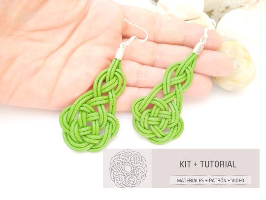 kit con materiales, tutorial y patrón para hacer pendientes de macramé en cuero. Raquel Jiménez Artesanía