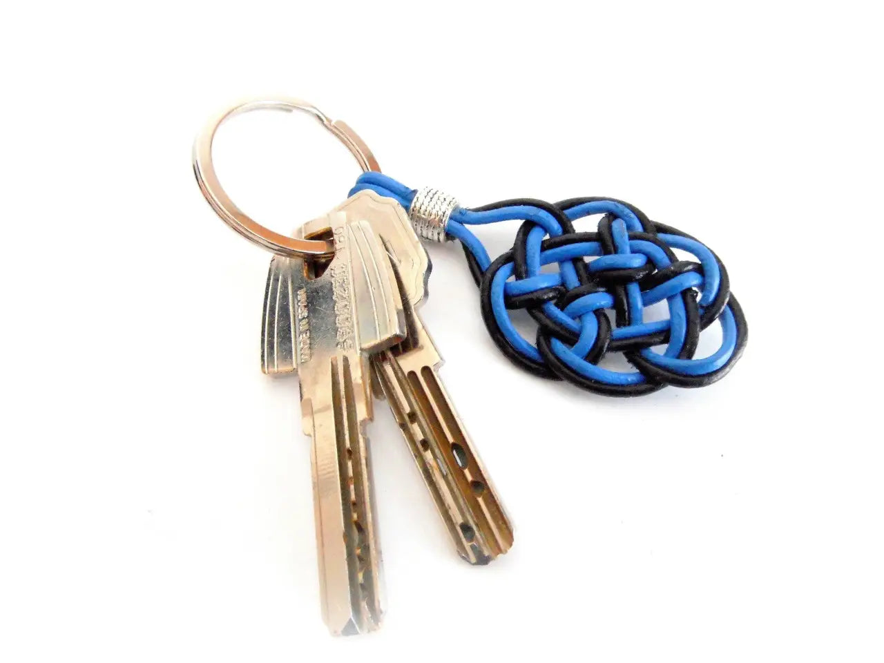 llavero nudo celta del amor eterno. Raquel Jimenez Artesanía