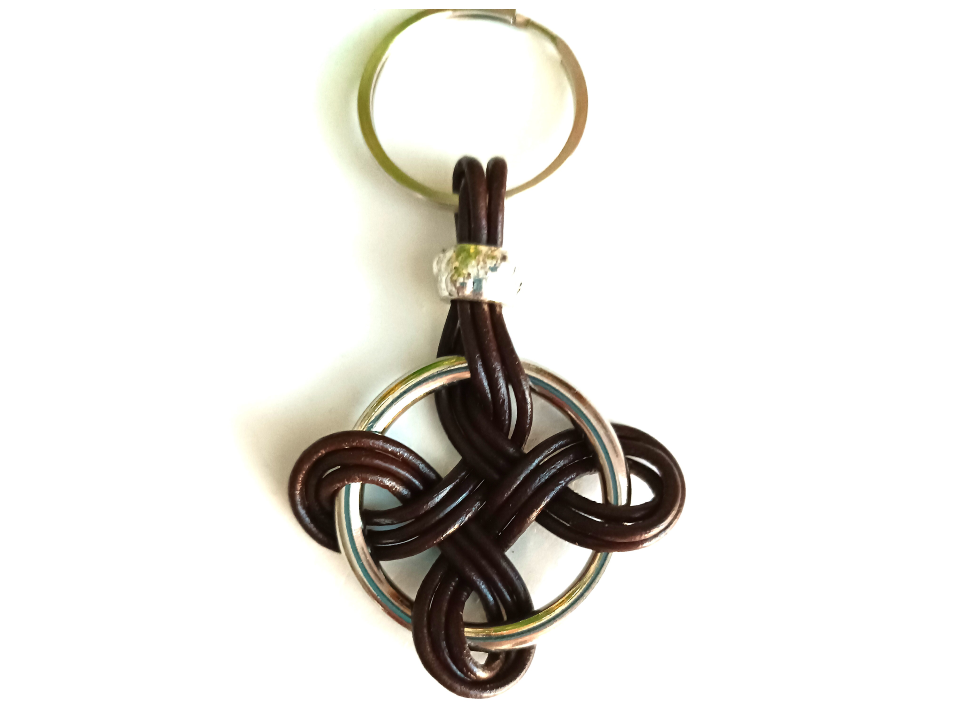 llavero nudo de las brujas