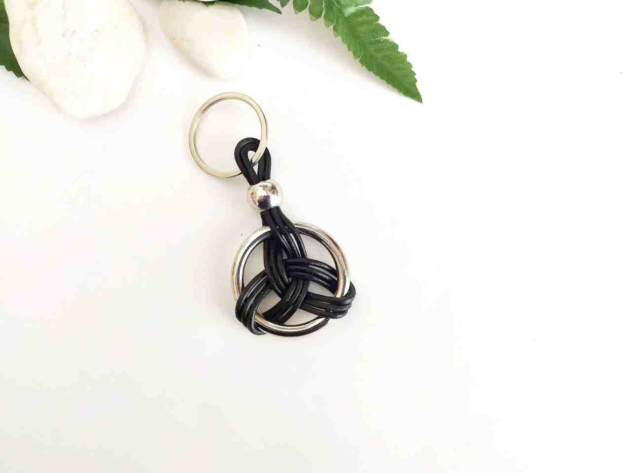 llavero símbolo celta . Raquel Jimenez Artesania