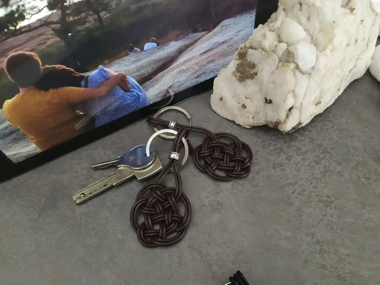 nudo celta del amor eterno. regalo para novios o invitados en bodas. Raquel Jimenez Artesanía