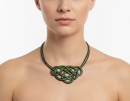 Collier en cuir noué en trois couleurs personnalisables