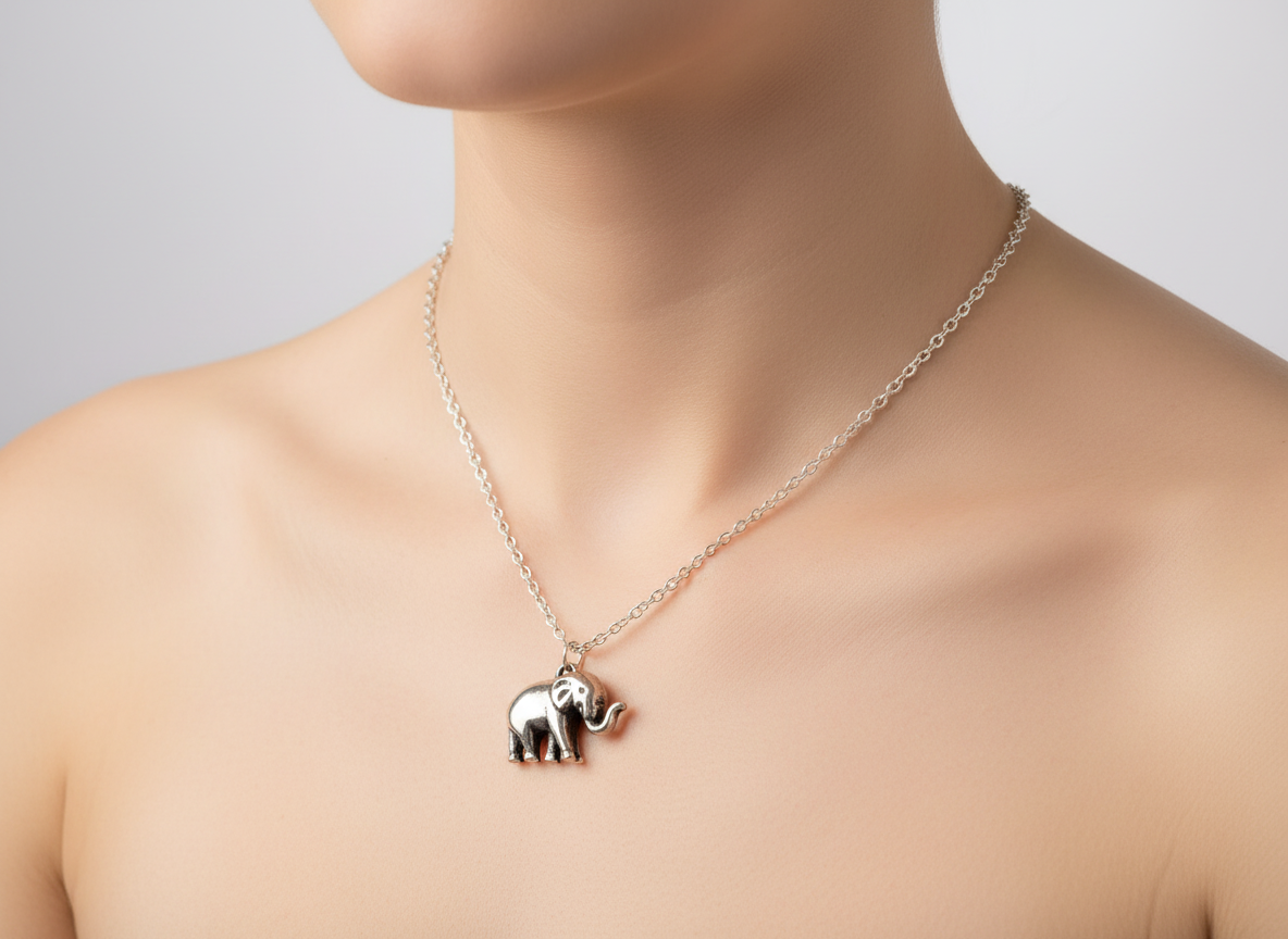 Lucky elephant pendant