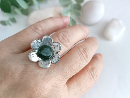 anillo flor de jade verde