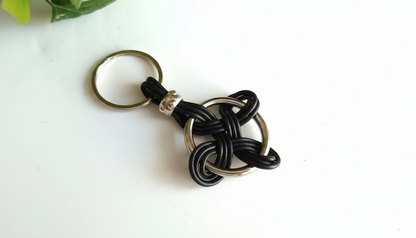 llavero nudo  de las brujas 