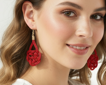 Boucles d'oreilles avec symbole celtique de l'amour éternel