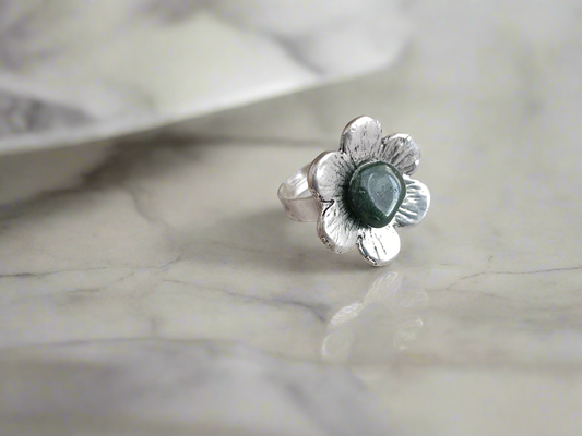 anillo flor jade