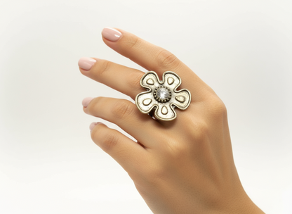 Hippie style flower ring