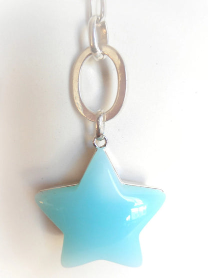 étoile bleue et argentée