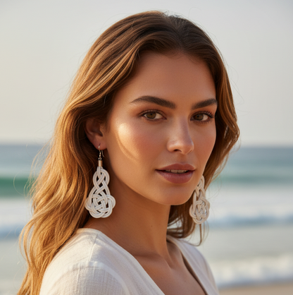 Kit y tutorial para pendientes de macramé de cuero y plata.