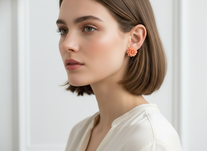 Button earrings in the shape of flowers, roses or dahlias