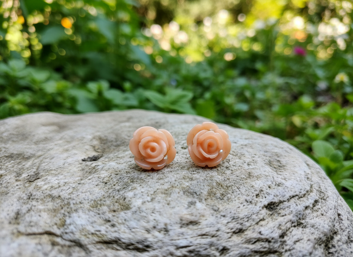 pendientes de botón con forma de delicadas rosas