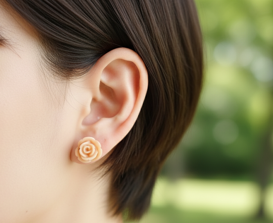 pendientes de botón con forma de delicadas rosas