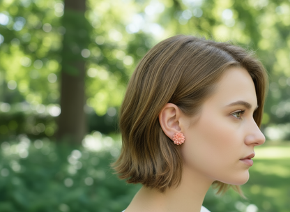 Button earrings in the shape of flowers, roses or dahlias