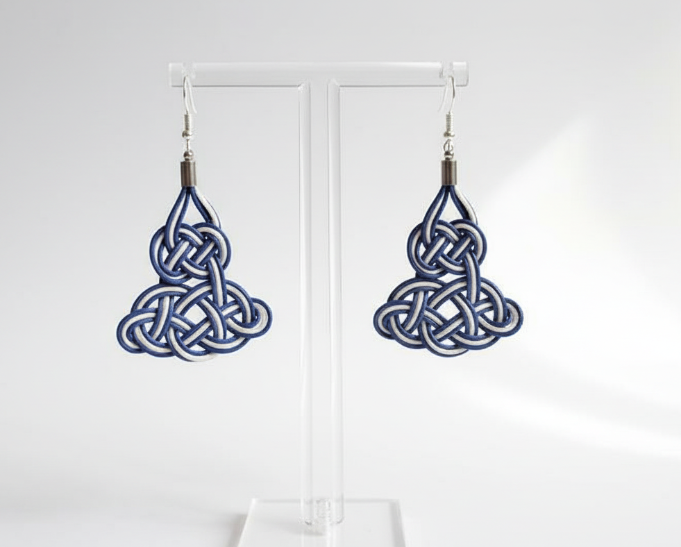 pendientes macrame rojo y negro