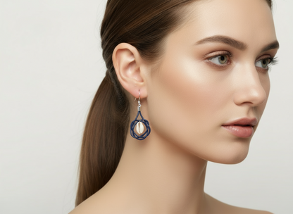 pendientes cuero y caracolas