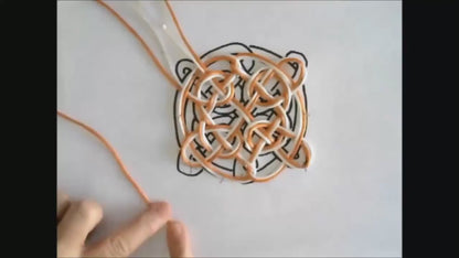 Tutoriel avec un patron pour réaliser des mandalas en macramé celtique