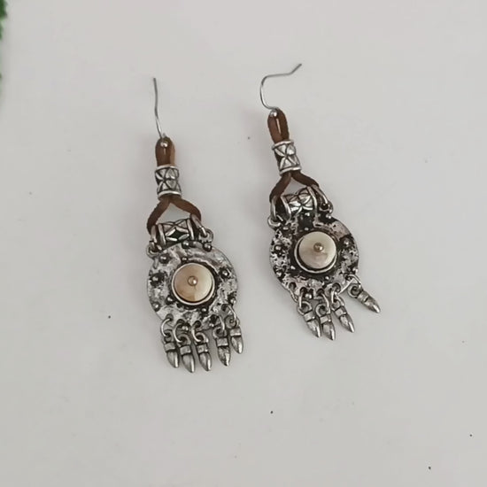 Pendientes estilo vintage plata tibetana y nacar