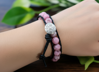 Pulsera cuero estilo chan luu con bolas  rodonita.