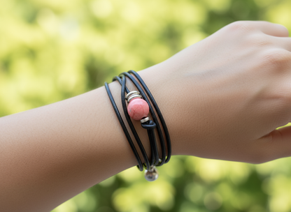 Pulsera coral rojo de dos vueltas de cuero