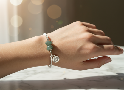 Bracelet tressé en cuir blanc et jade vert