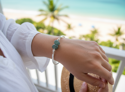 Pulsera de cuero blanco trenzado y jade verde