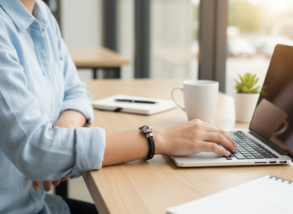 Bracelet double en cuir avec boule en céramique décorée