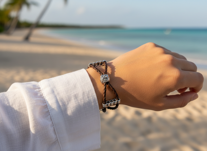Pulsera de cuero trenzado con búho de la suerte